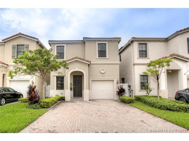 Casa A Venda em Champion Lakes  Aventura Isles - $395,000    