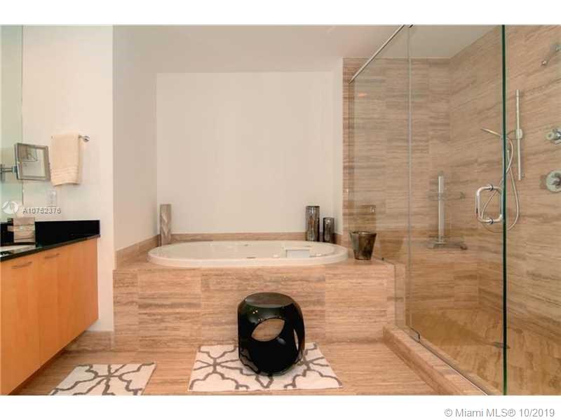Apartamento de luxo ŕ venda emMiami $ 729.000