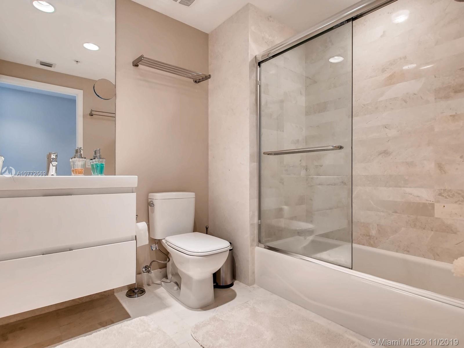 Apartamento de luxo ŕ venda emMiami $ 729.000