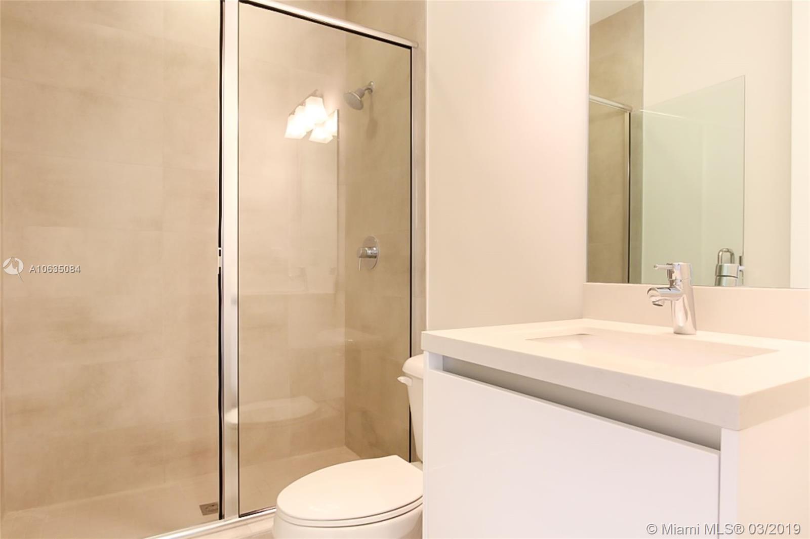 Apartamento de luxo ŕ venda emMiami $ 729.000
