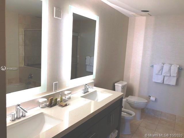Apart-Hotel a Venda com programa do aluguel (Hilton) - Sunny Isles Beach $545,000