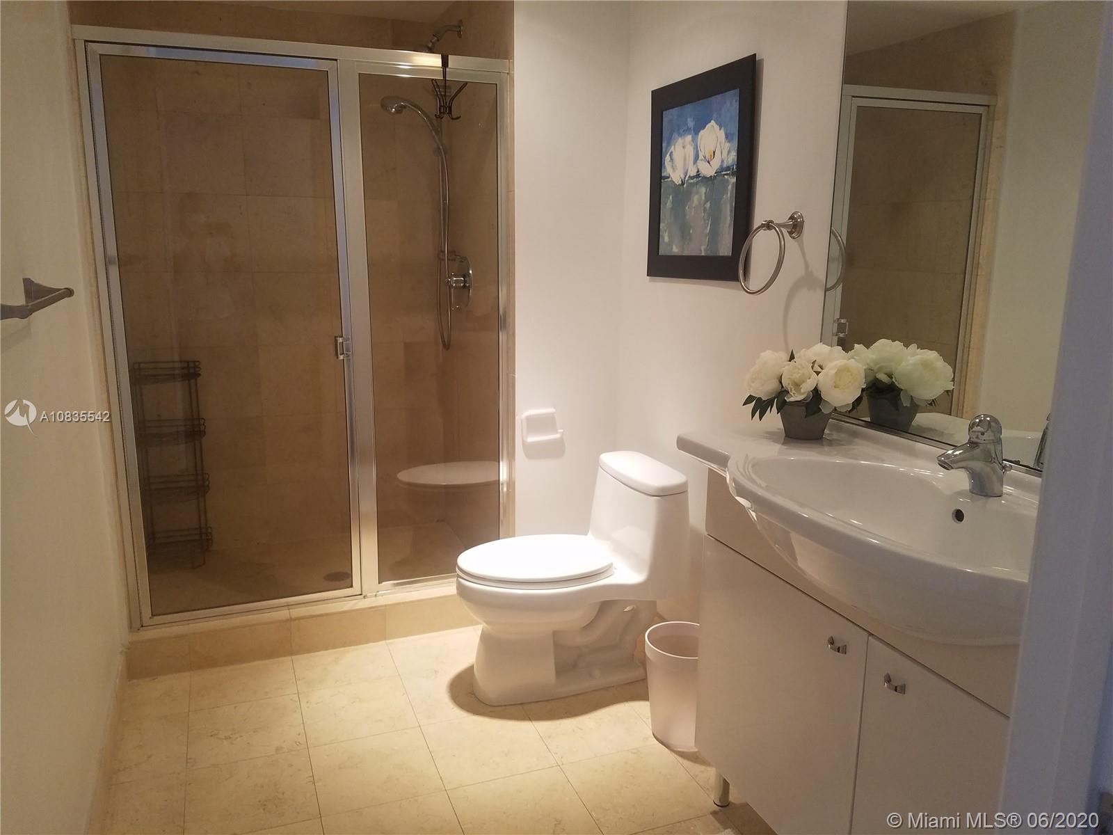 Apartamento em frente a praia a Venda no Beach Club – Hollywood $399,000