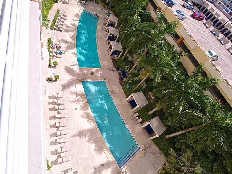 Apartamento Bonito de 2 quartos em Aventura - Miami $380,000
