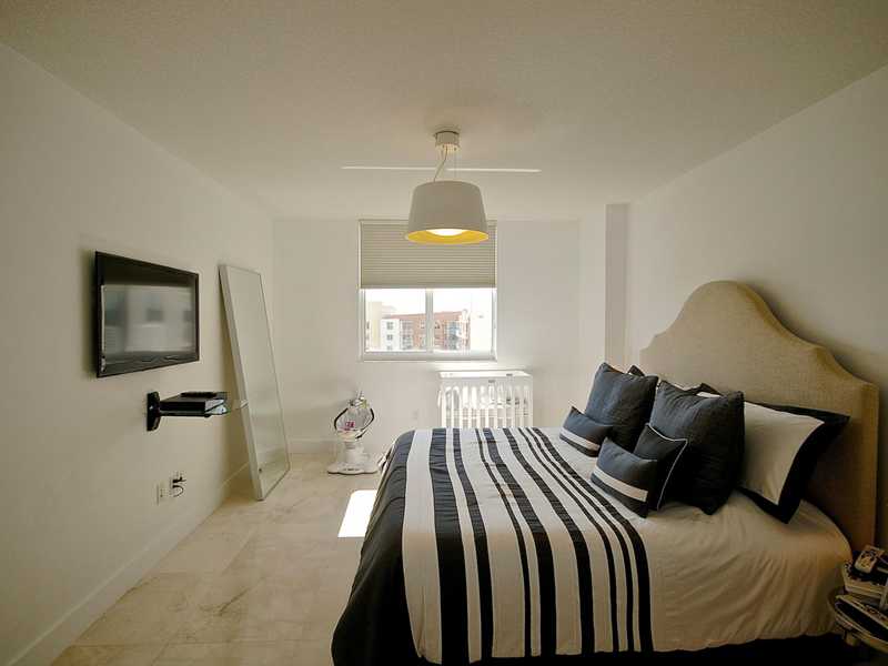 Apartamento Bonito de 2 quartos em Aventura - Miami $380,000