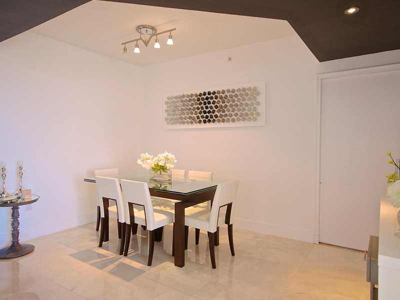 Apartamento Bonito de 2 quartos em Aventura - Miami $380,000