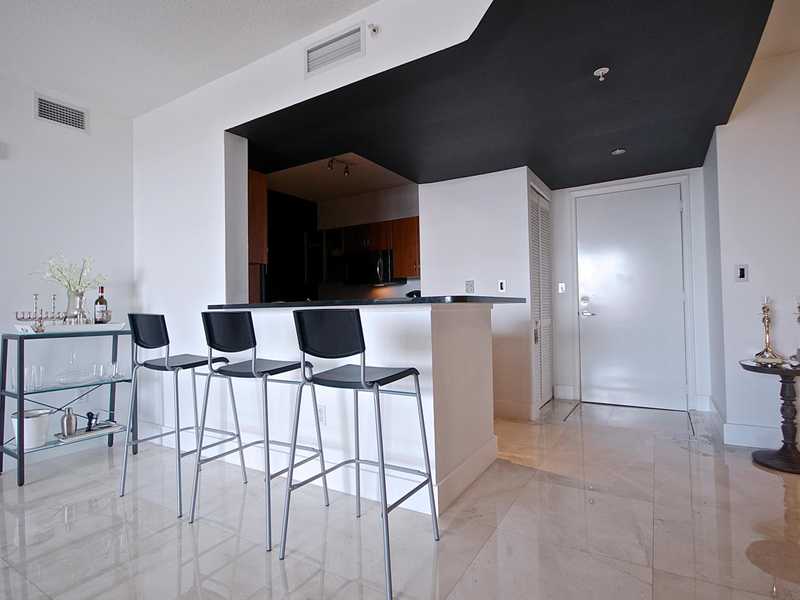 Apartamento Bonito de 2 quartos em Aventura - Miami $380,000