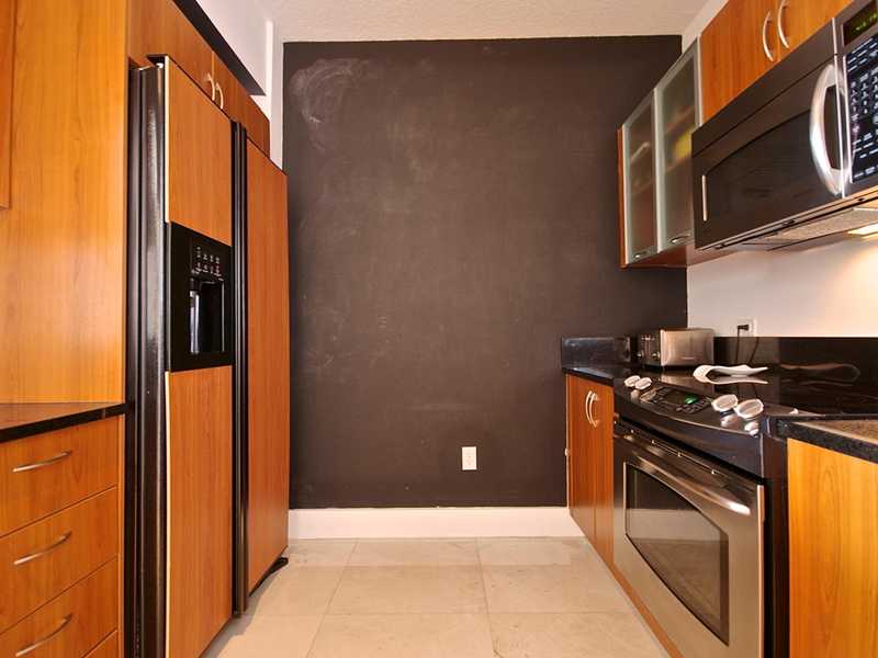 Apartamento Bonito de 2 quartos em Aventura - Miami $380,000