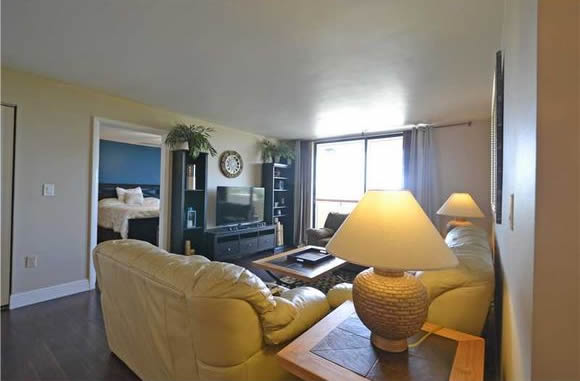 Apartamento em Miami Beach - 2 quartos / 2 banheiros - $250,000
