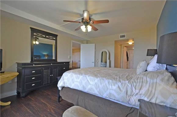 Apartamento em Miami Beach - 2 quartos / 2 banheiros - $250,000