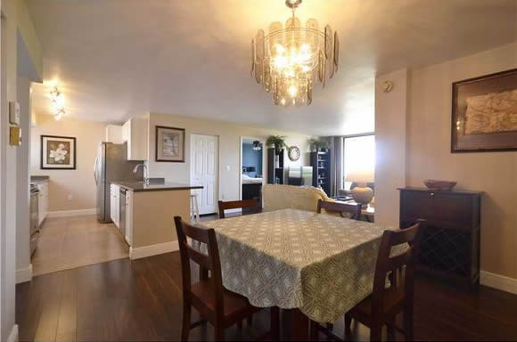 Apartamento em Miami Beach - 2 quartos / 2 banheiros - $250,000
