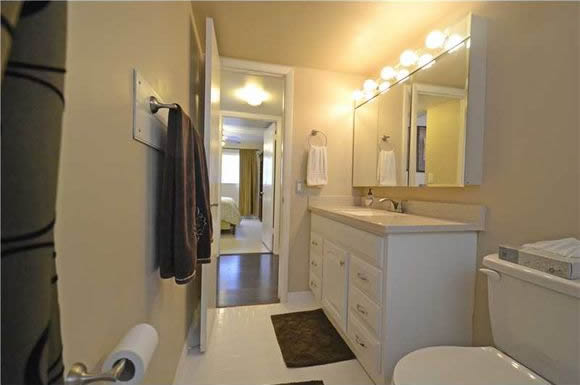 Apartamento em Miami Beach - 2 quartos / 2 banheiros - $250,000