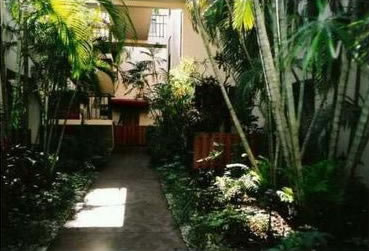 Apartamento Reformado de 2 Quartos com Vista para o Mar em Aventura - Miami $240,000