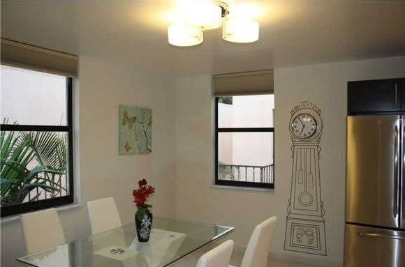 Apartamento Reformado de 2 Quartos com Vista para o Mar em Aventura - Miami $240,000