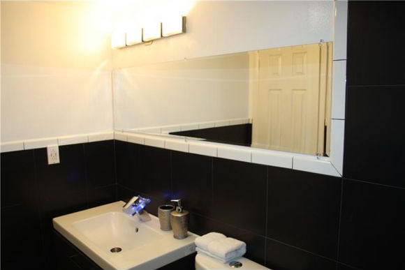 Apartamento Reformado de 2 Quartos com Vista para o Mar em Aventura - Miami $240,000