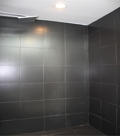 Apartamento Reformado de 2 Quartos com Vista para o Mar em Aventura - Miami $240,000