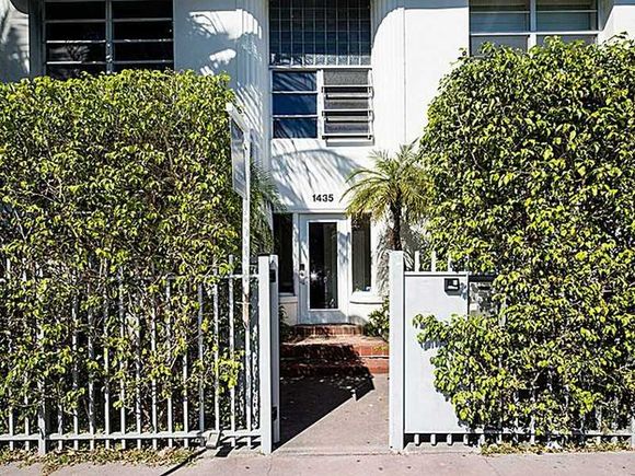 Apartamento a venda perto de Lincoln Road em South Beach - Miami Beach $524,000 