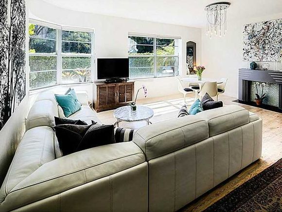 Apartamento a venda perto de Lincoln Road em South Beach - Miami Beach $524,000