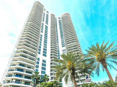 Apto 2 quartos no 29 andar - Aventura - Miami - $399,026
