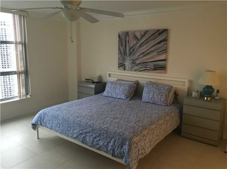 Apto 2 quartos no 29 andar - Aventura - Miami - $399,026