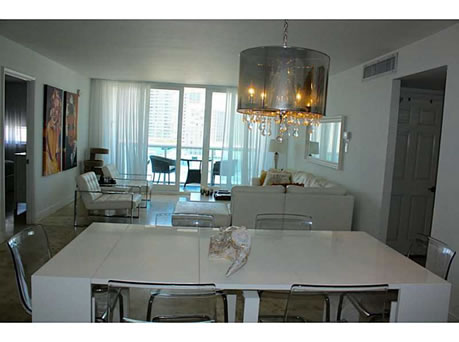 Apto de Luxo em Miami Beach - $450,000