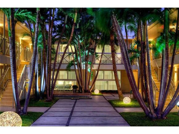 Apto em South Beach - Miami Beach - Condo Hotel perto de Lincoln Road $249,000  
