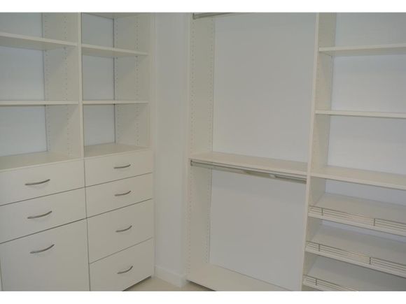 Apartamento em Aventura -Miami - Chique! todo branquinho - 2 dormitorios - $370,000